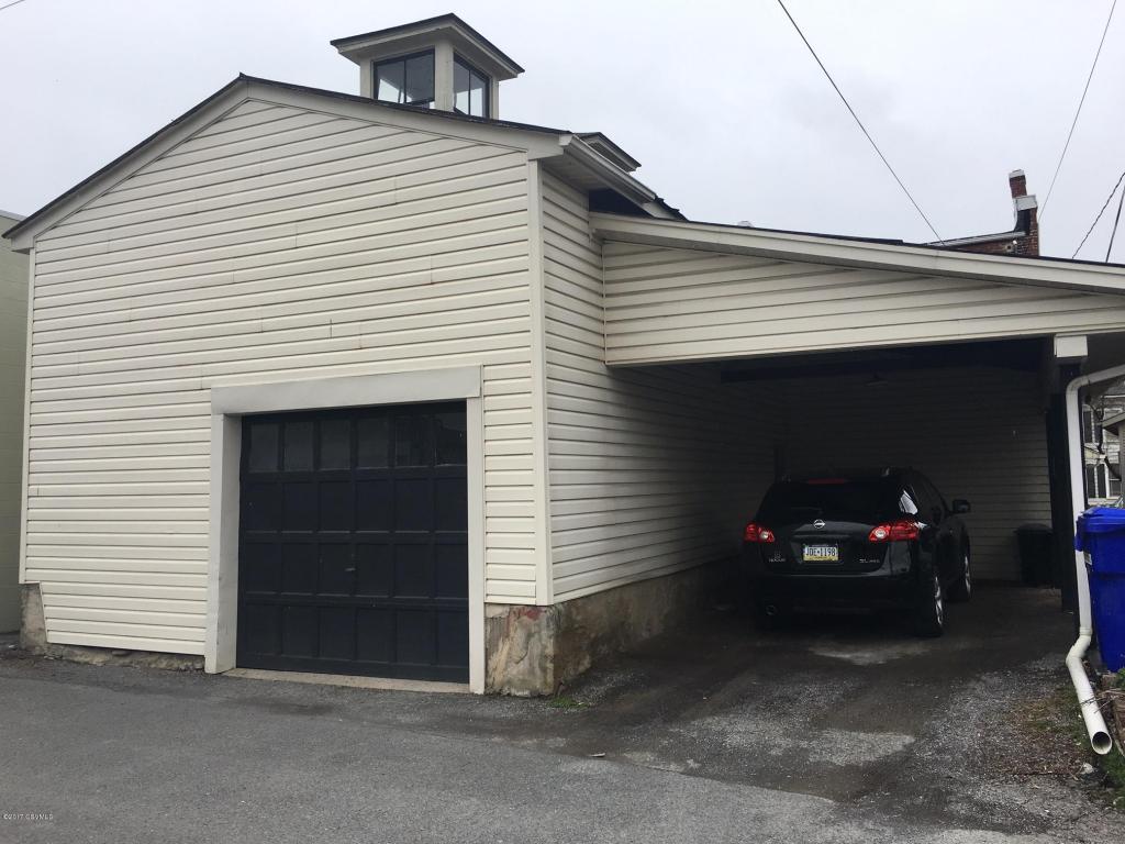 315 Chestnut St., Mifflinburg, PA 17844