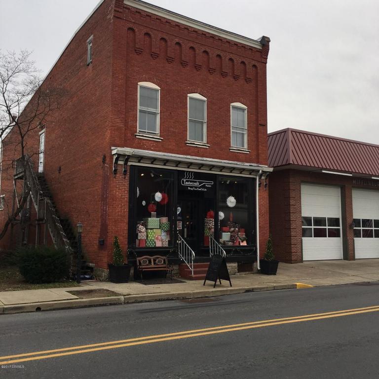 315 Chestnut St., Mifflinburg, PA 17844