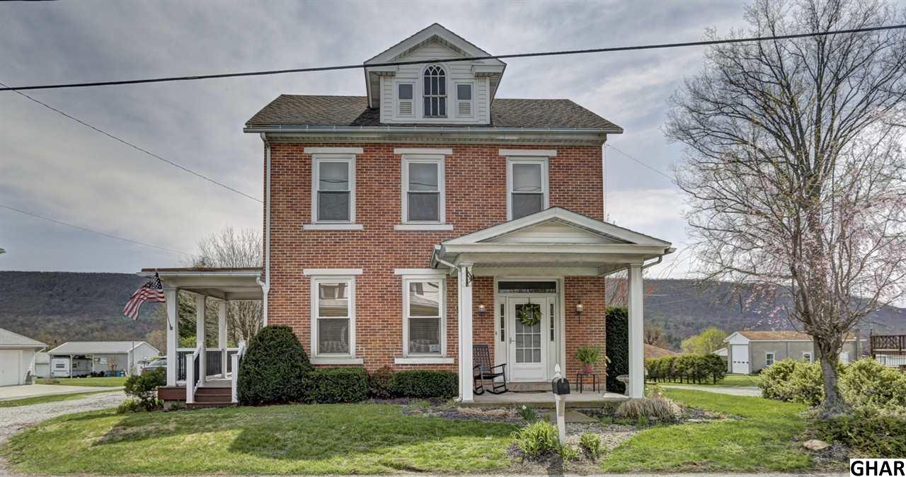 419 W Main St., Valley View, PA 17983