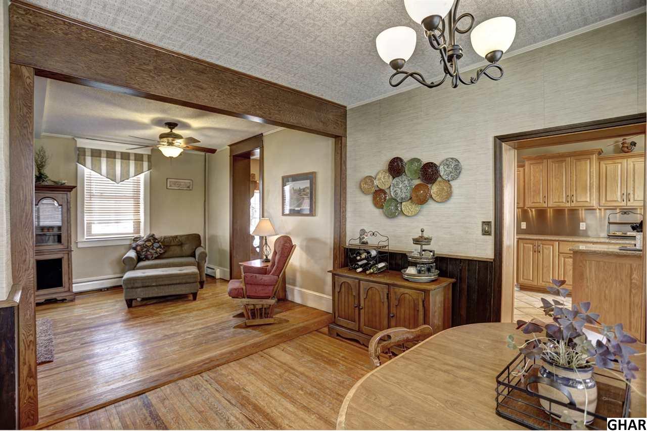 419 W Main St., Valley View, PA 17983