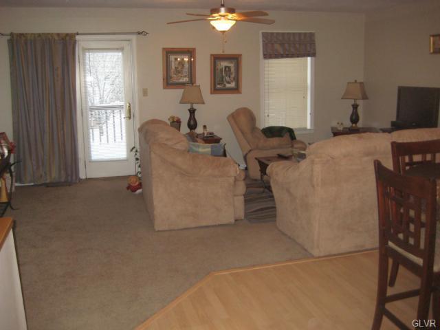 327 West 2nd Street, Alburtis Borough, PA 18011