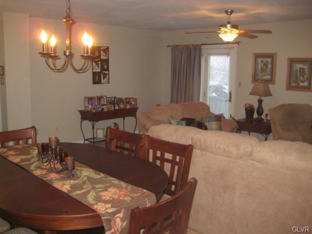 327 West 2nd Street, Alburtis Borough, PA 18011