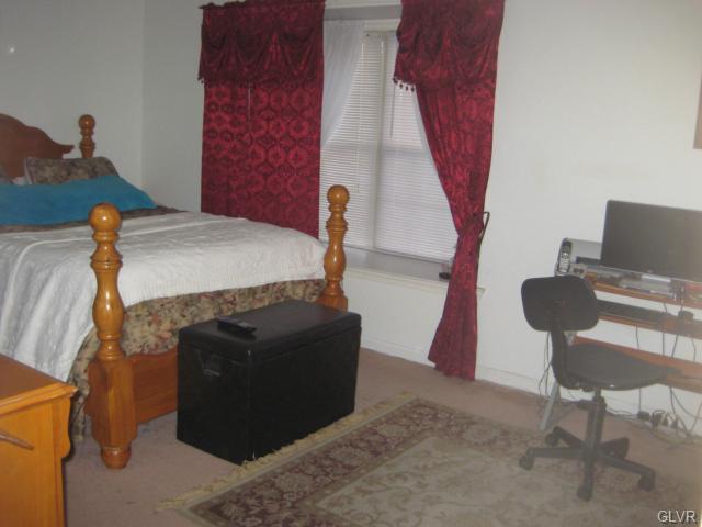 327 West 2nd Street, Alburtis Borough, PA 18011