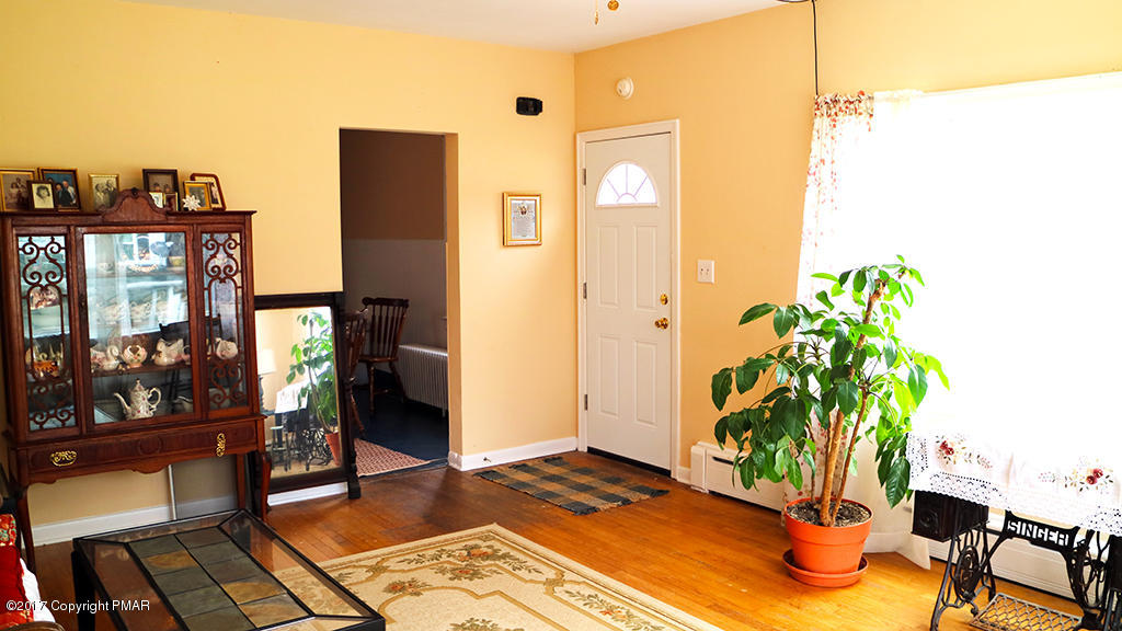 15North St, Bangor, PA 18013