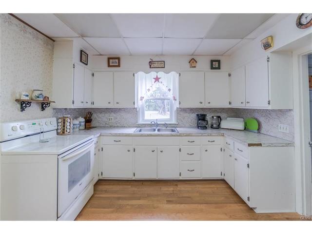509 MONOCACY DR, Moore Twp, PA 18014