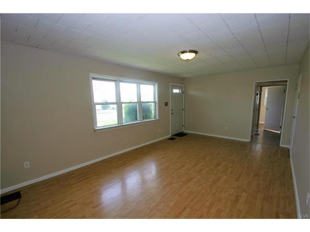 1627 Lansdale Avenue, Bethlehem City, PA 18017