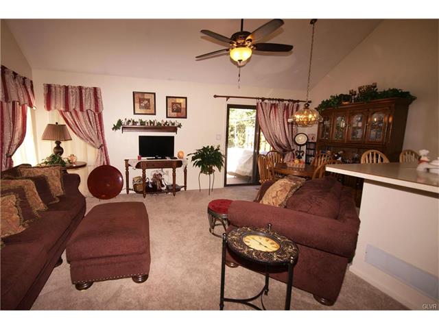 2865 Greenleaf Court, Bethlehem City, PA 18017