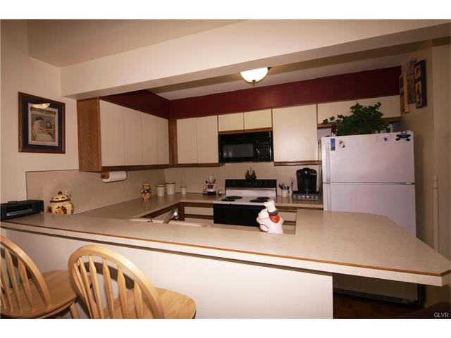2865 Greenleaf Court, Bethlehem City, PA 18017