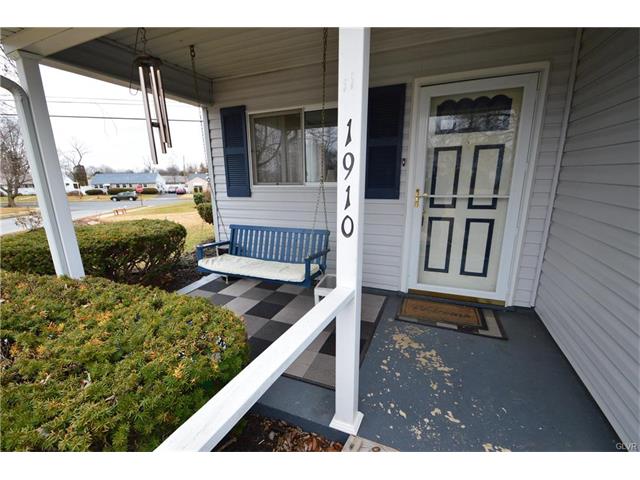 1910 Hilltop Terrace, Bethlehem City, PA 18018
