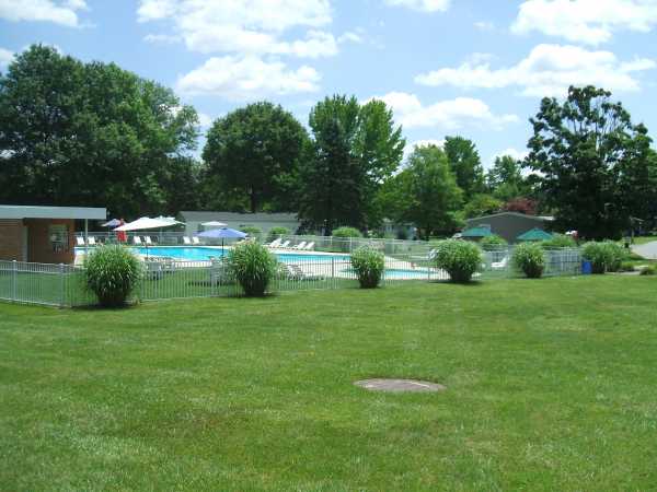 Green Acres 8940 Breinig Run CirBreinigsville, PA 18031