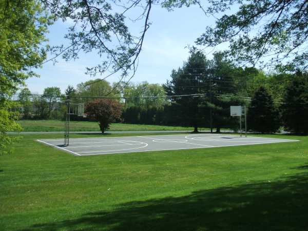 Green Acres 1010 Cherry Tree CrossingBreinigsville, PA 18031