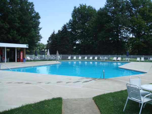 Green Acres 8759 Breinig Run CirBreinigsville, PA 18031