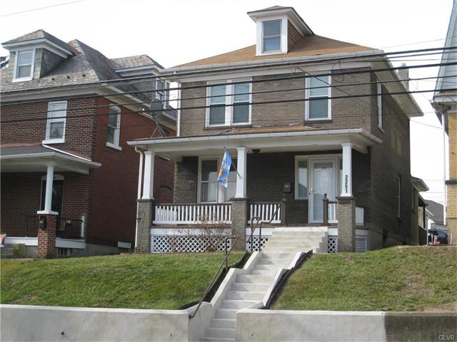 2251 Freemansburg Avenue, Wilson Borough, PA 18042