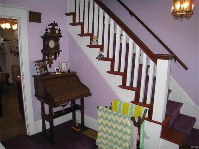 2251 Freemansburg Avenue, Wilson Borough, PA 18042