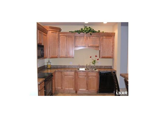 361 Hawthorn Lane, Whitehall Twp, PA 18052