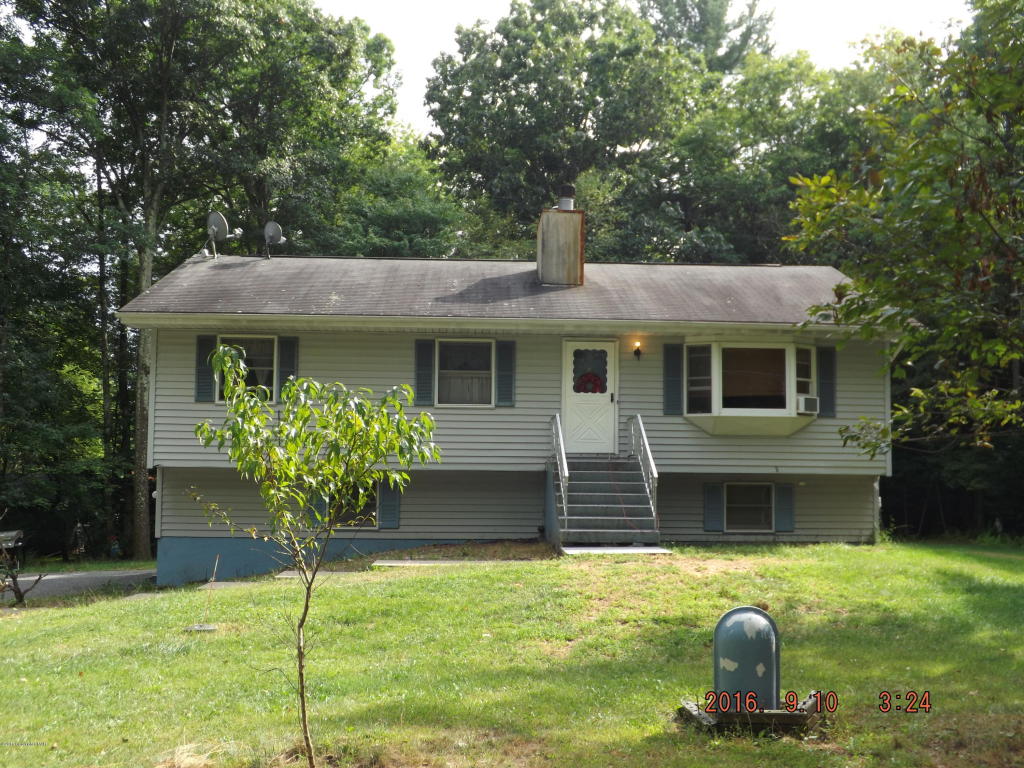 107Plum Dr, Kunkletown, PA 18058
