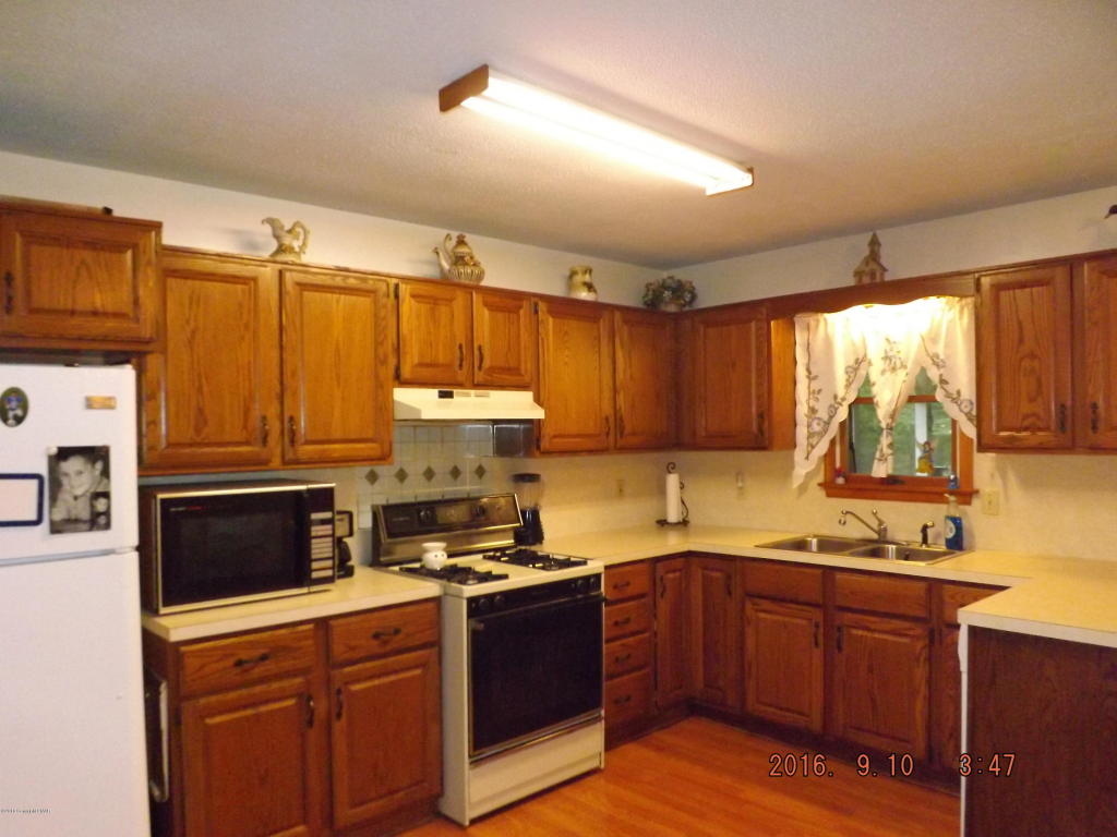 107Plum Dr, Kunkletown, PA 18058