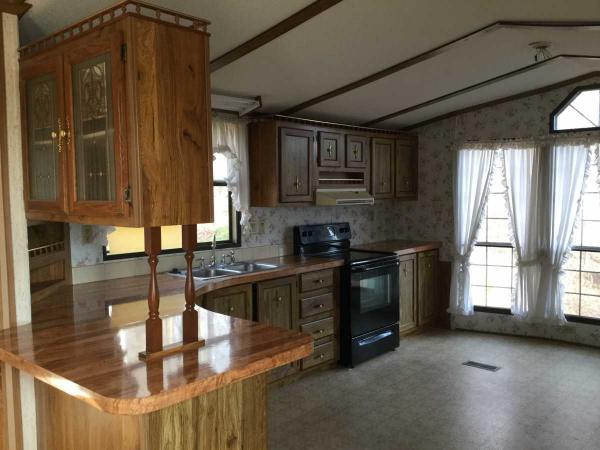 Mountain Village Manufactured Home Community 199 Willington CircleMacungie, PA 18062
