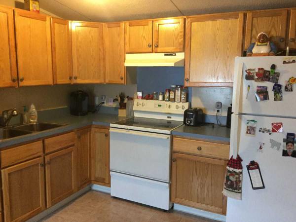 Mountain Village Manufactured Home Community 4 Willington DriveMacungie, PA 18062