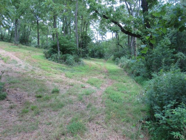 2795 Valley Road, North Whitehall Twp, PA 18069