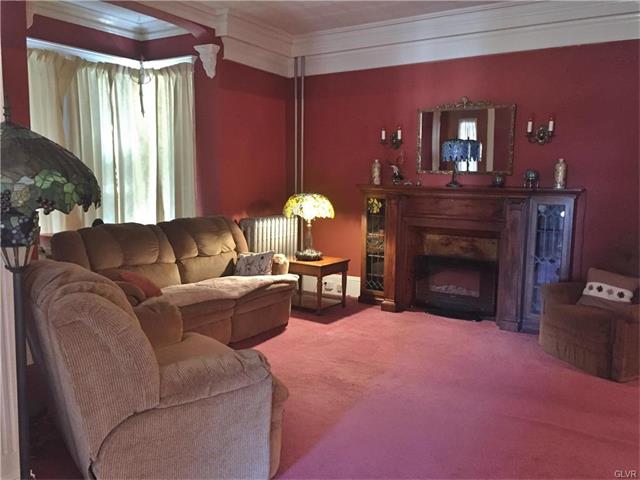 27 East Pennsylvania Avenue, Pen Argyl Borough, PA 18072