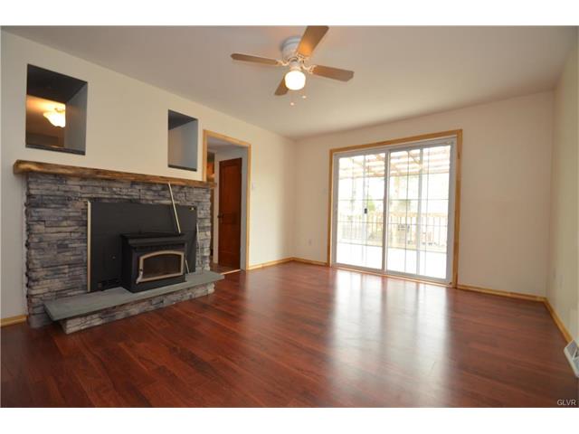 2256 Hillside Road, Washington Twp, PA 18080
