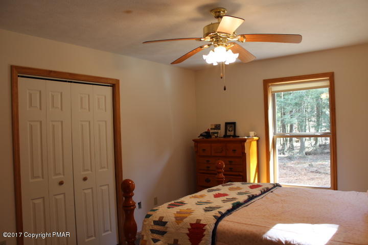 21Skyline Dr, Albrightsville, PA 18210