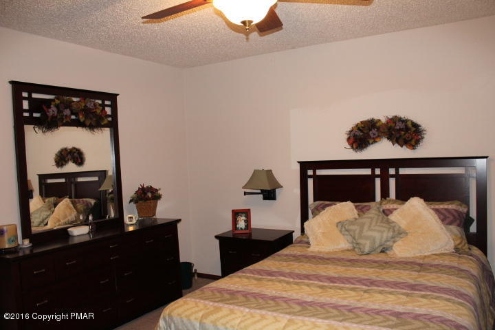 113Spencer Ln, Albrightsville, PA 18210