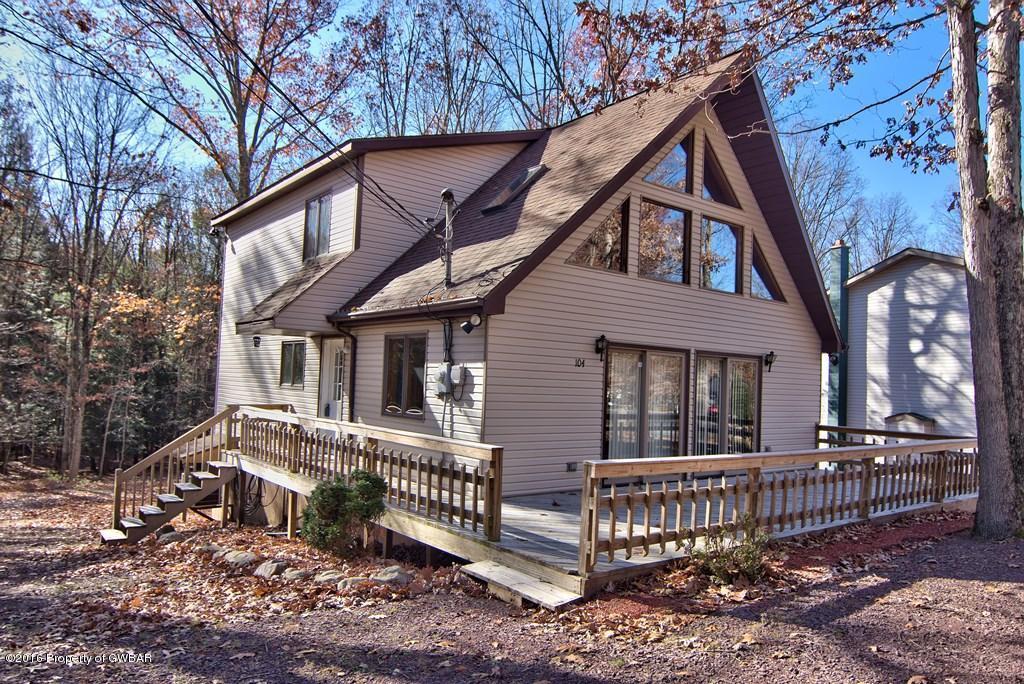 104 Buck Ridge Ln, Drums, PA 18222