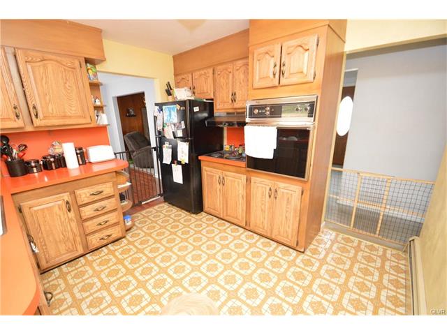 32 Brook Drive, Mahoning Township, PA 18235