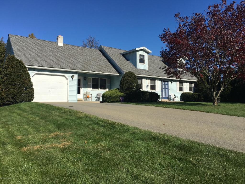 98Ryan Ave, Tamaqua, PA 18252