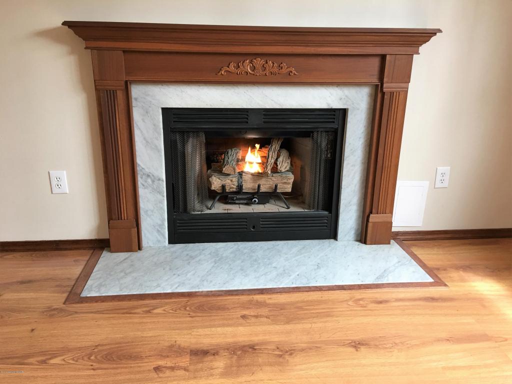 206Summerton Cir, East Stroudsburg, PA 18301
