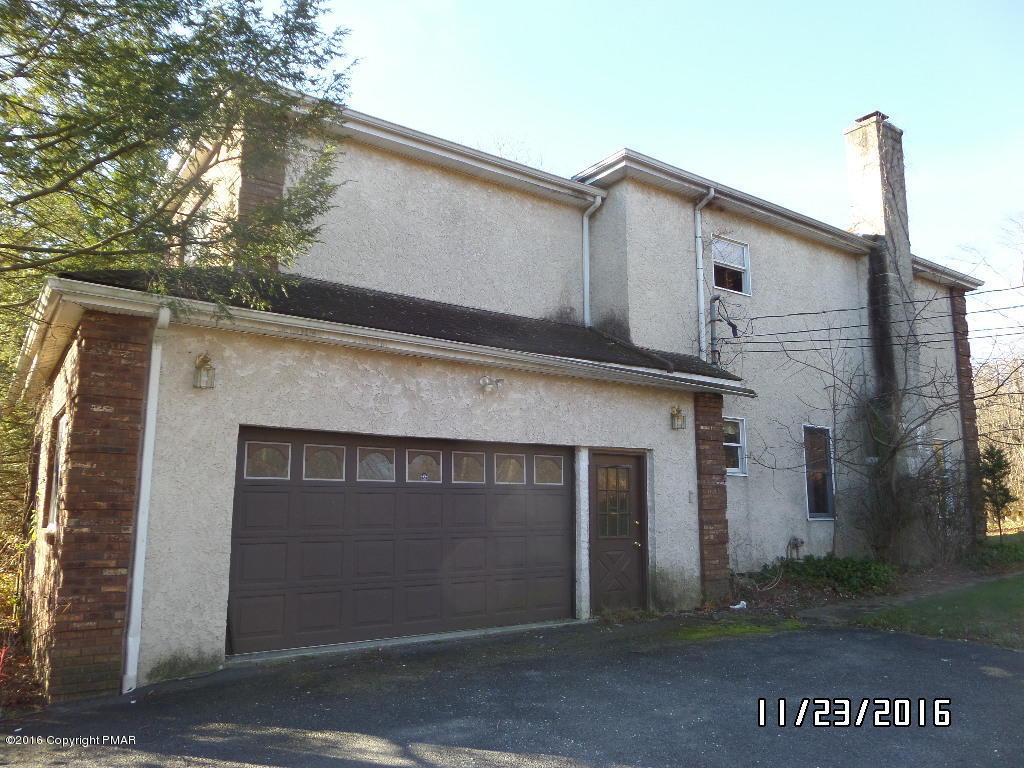 109Manor Dr, East Stroudsburg, PA 18301