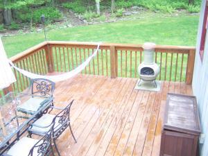 2 Lee Ln, East Stroudsburg, PA 18301