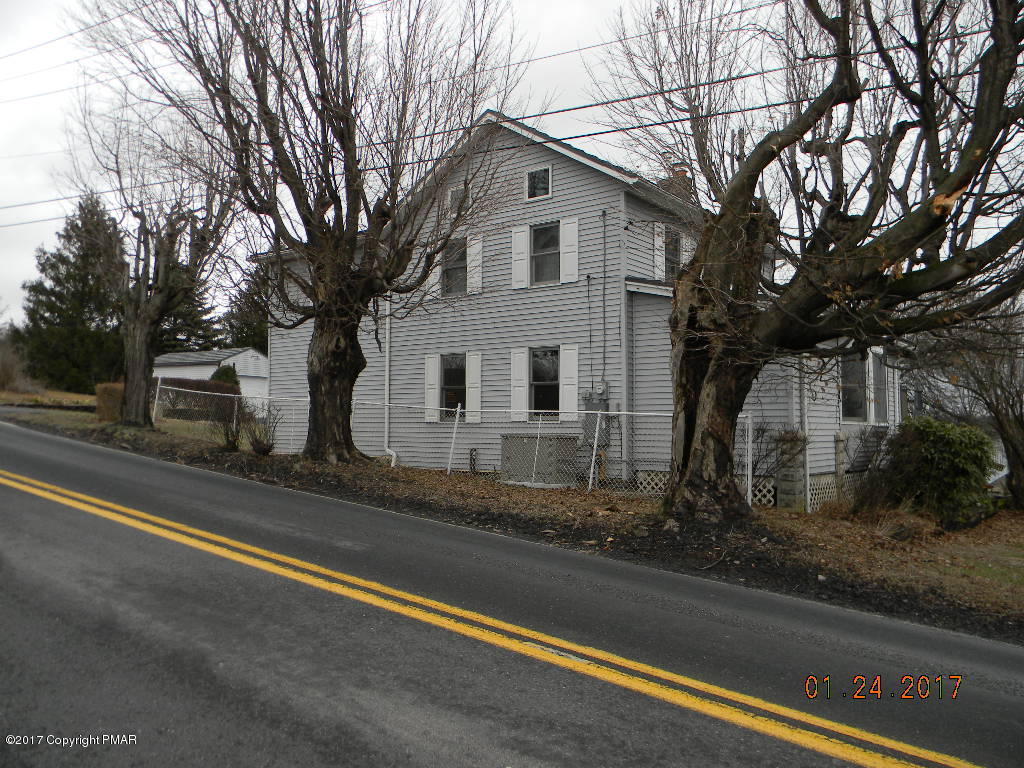 1040WEIR LAKE Rd, Brodheadsville, PA 18322
