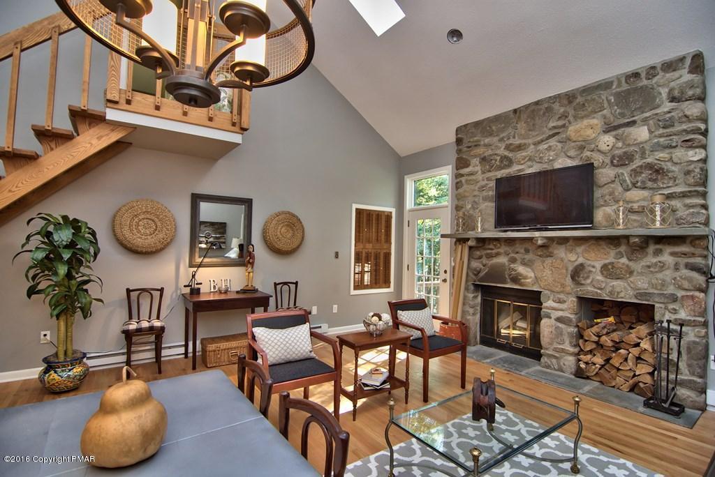 2175Oak Hill Drive, Buck Hill Falls, PA 18323