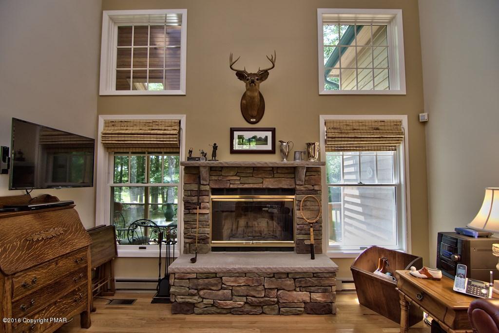 108Fox Run, Buck Hill Falls, PA 18323