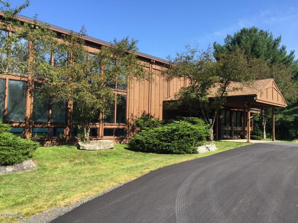 166 Forest Dr, Canadensis, PA 18325
