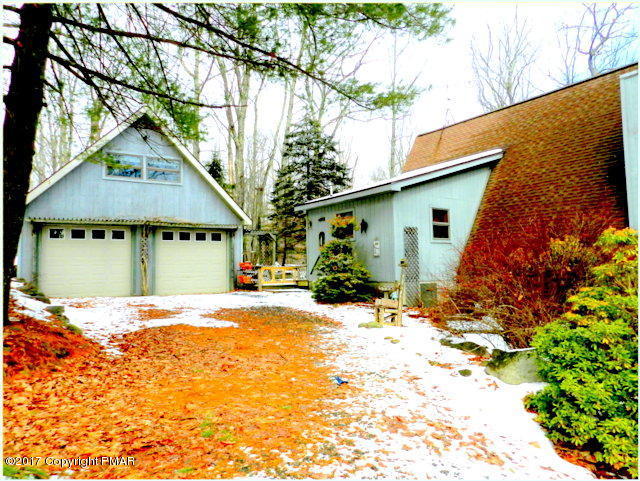 127Hemlock Way, Canadensis, PA 18325