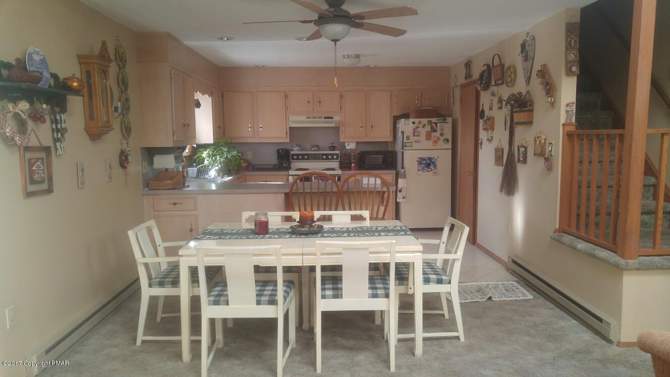 260Russell Court, Effort, PA 18330