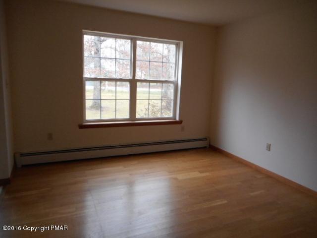 1211Shogun Dr, Effort, PA 18330