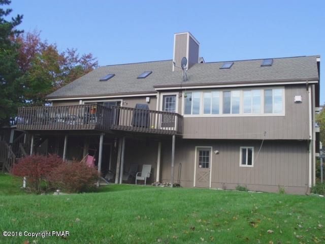 668Clearview Dr, Long Pond, PA 18334