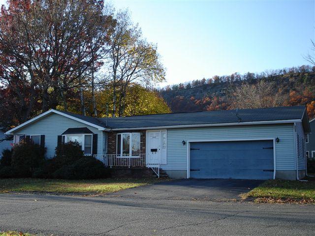 803 Avenue K, Matamoras, PA 18336