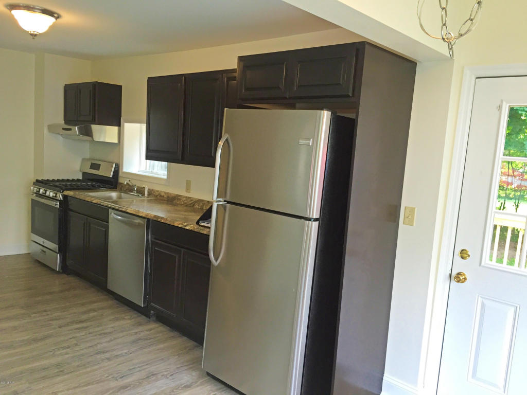 108 MOTT St, Milford, PA 18337