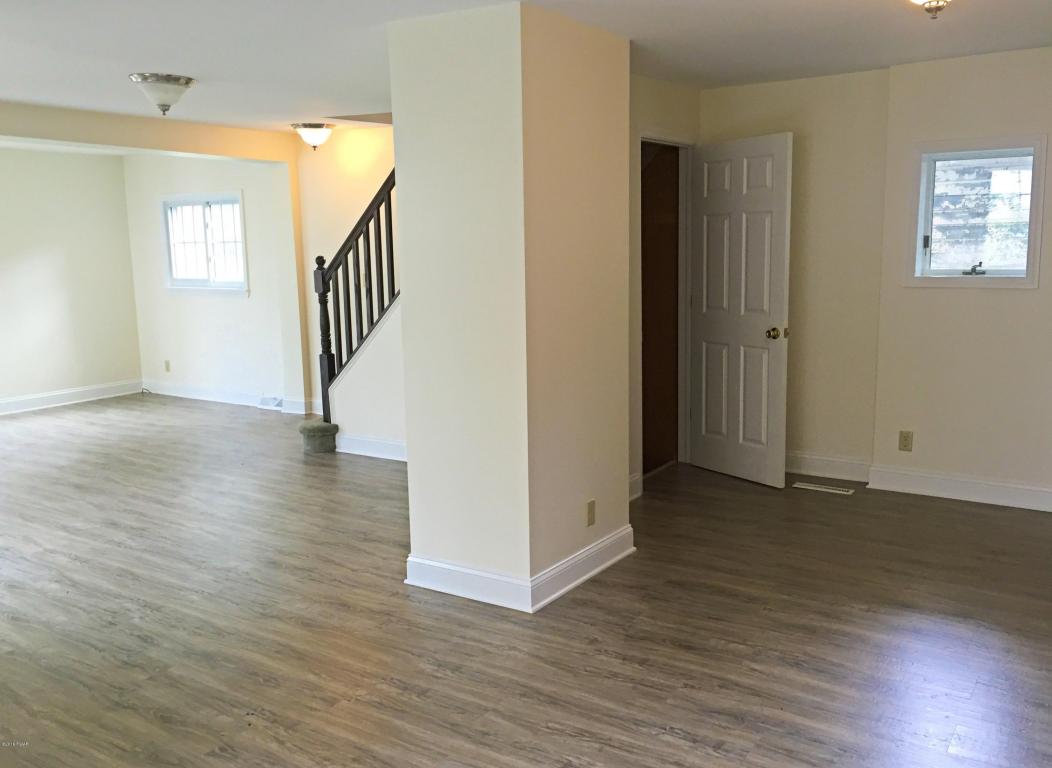 108 MOTT St, Milford, PA 18337