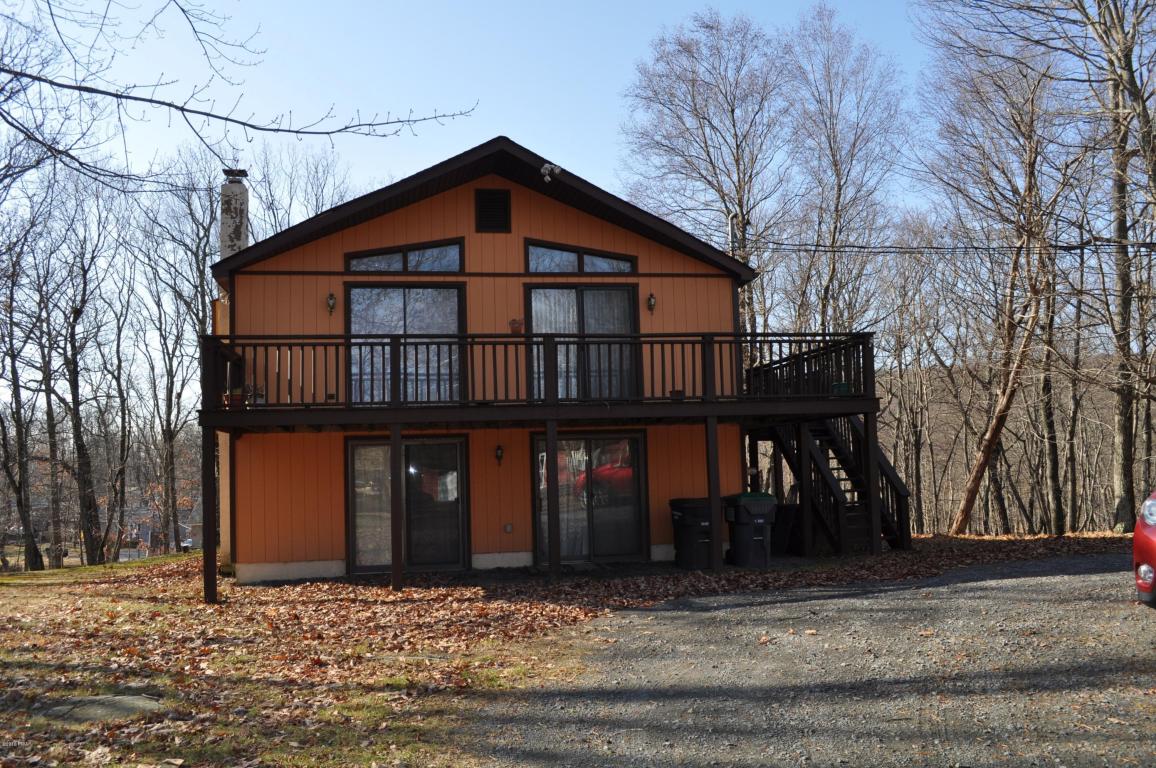 102 POMPOM Ct, Milford, PA 18337