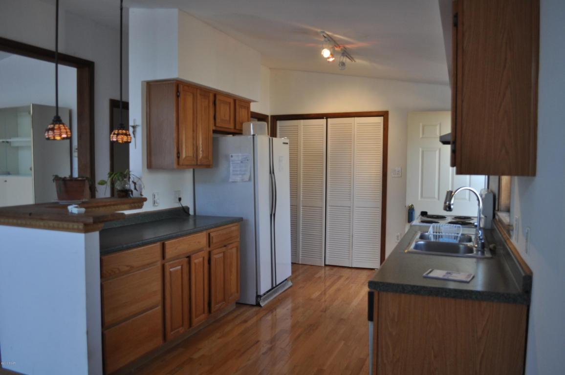 102 POMPOM Ct, Milford, PA 18337