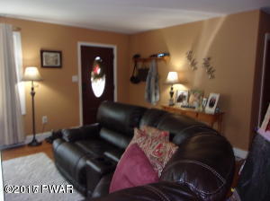 119 French Coach Rd, Milford, PA 18337
