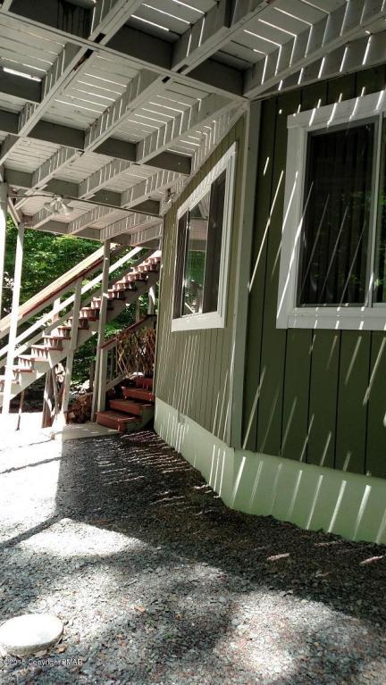 161Moshannon Dr, Pocono Lake, PA 18347