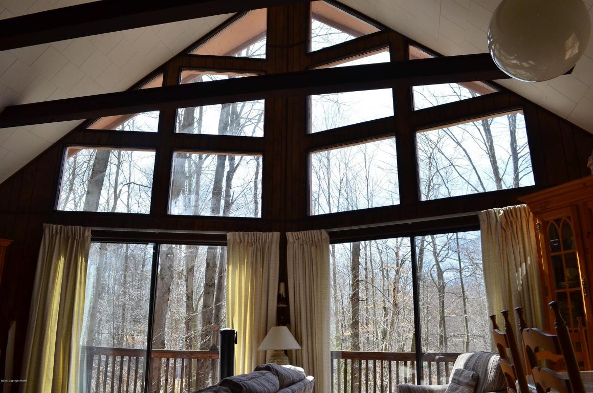 5147Winamac Dr, Pocono Lake, PA 18347